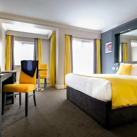 Claregalway Hotel 4*