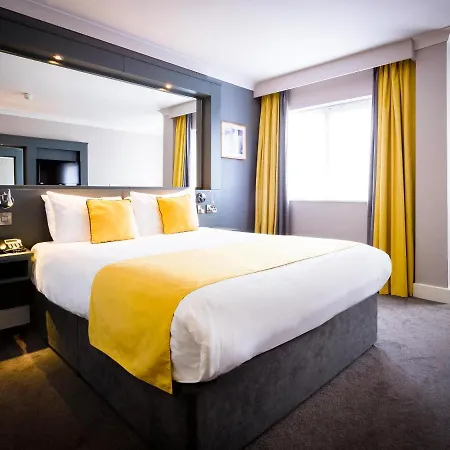 Claregalway Hotel 4*