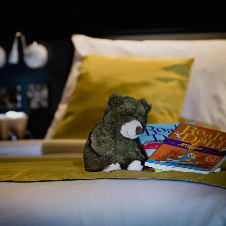 Claregalway Hotel 호텔
