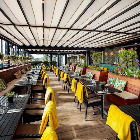 Claregalway Hotel 호텔 4*